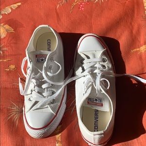 Converse tennis shoes